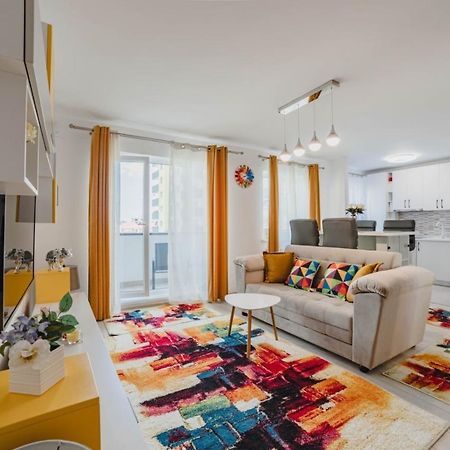 Masterpiece Studio- Free Parking, Wi-Fi, Netflix Brasov Exterior photo